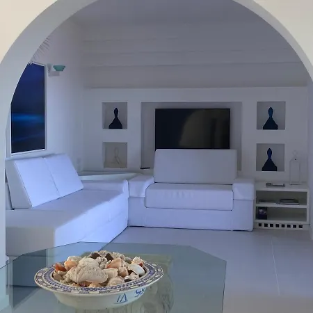 Elena ايسكيا