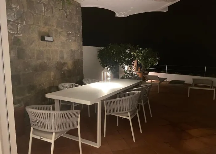 Elena Villa