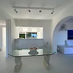 Elena Ischia