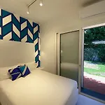 Elena Ischia *
