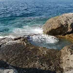 Elena Ischia
