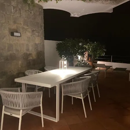 Elena Ischia ヴィラ
